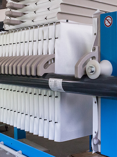 pile of aadsorbent material